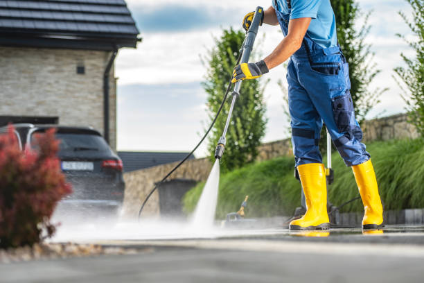 Best Concrete Pressure Washing  in Halfway House, PA